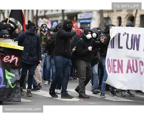 科里纳：卡卢卢染红事件将促使变革